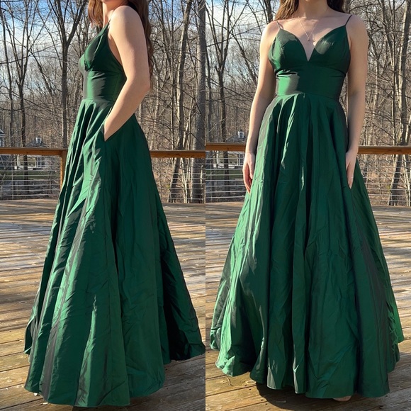 Sherri Hill Green Emerald Prom Dress - Picture 7 of 16